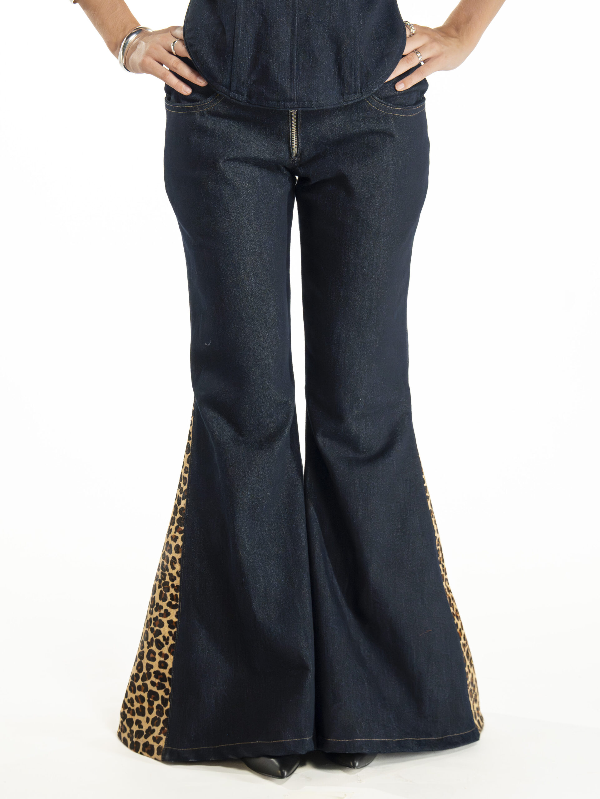 Pantalón campana animal print
